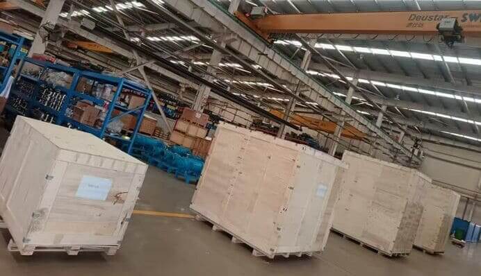 wooden seaworthy packing of vacuum pump groups for shipment (1)