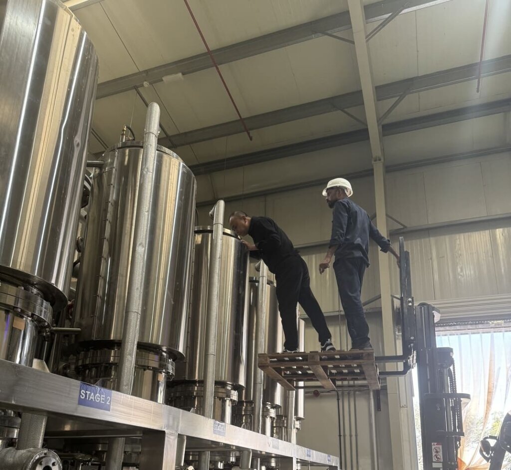 on site assessment of interior carbonized residue to proceed with deep solvent washing